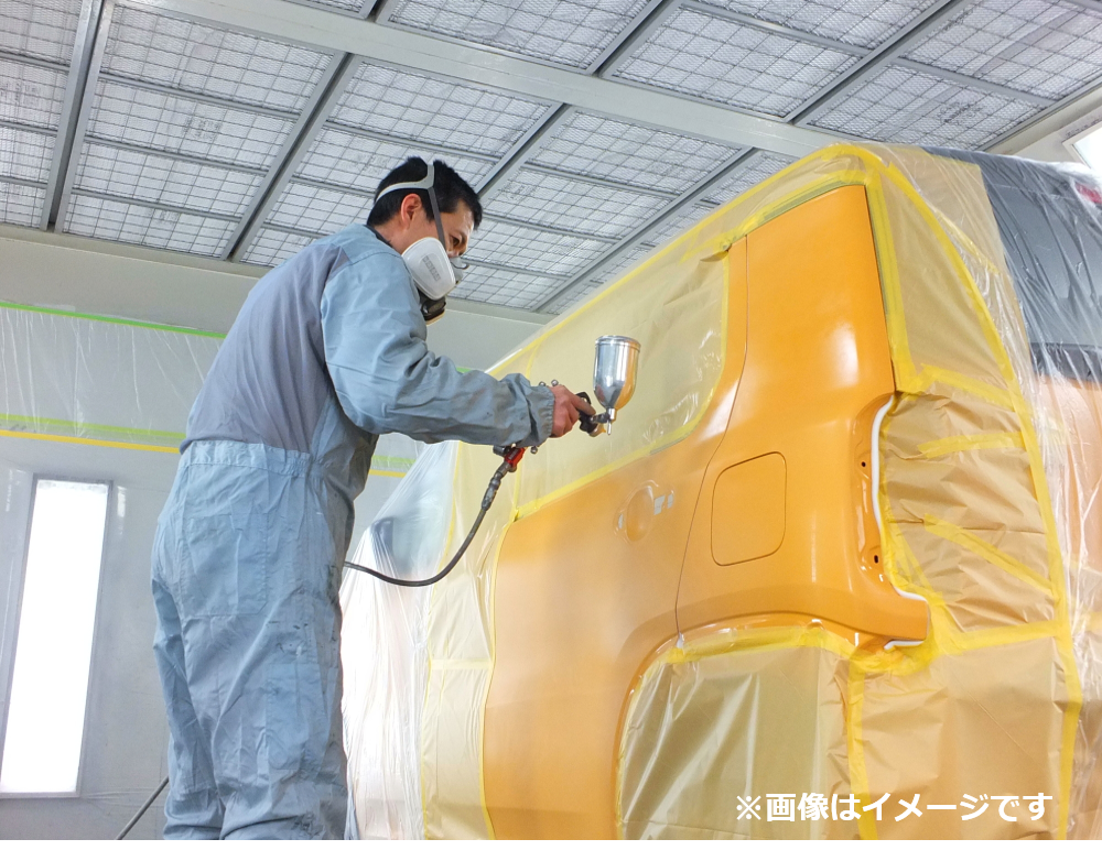 塗装マスキングとは?目的や種類、効率的な方法をマスキングメーカーが解説! | マスキング・表面保護 課題解決ナビ 車の塗装マスキング